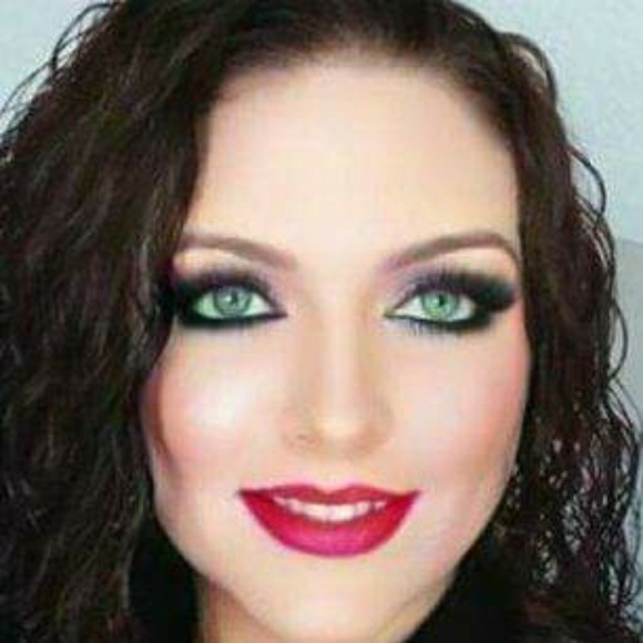 Meet Your Posher - Picture 1 of 2